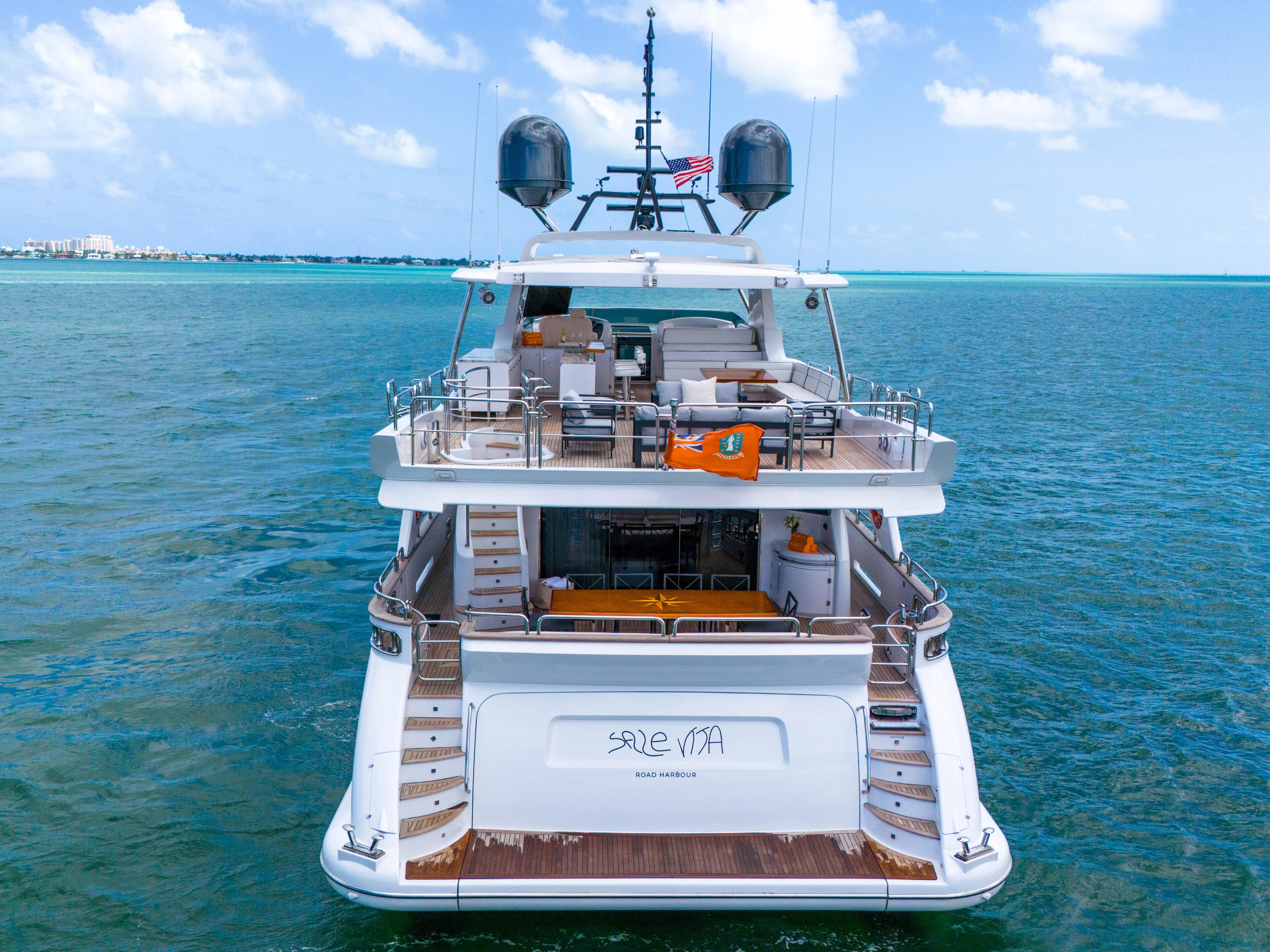 105 Feet Azimut