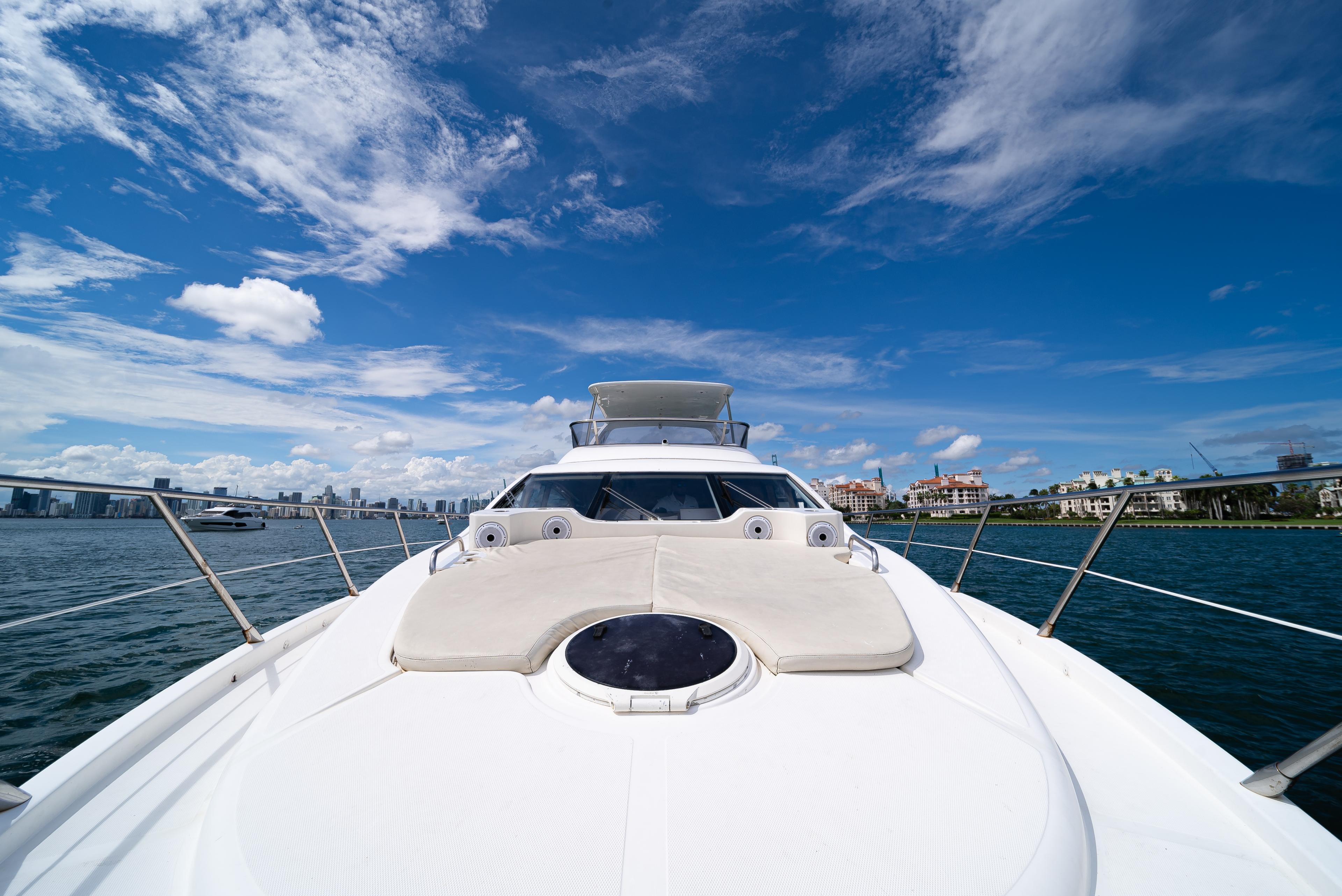 60 Feet Azimut S1