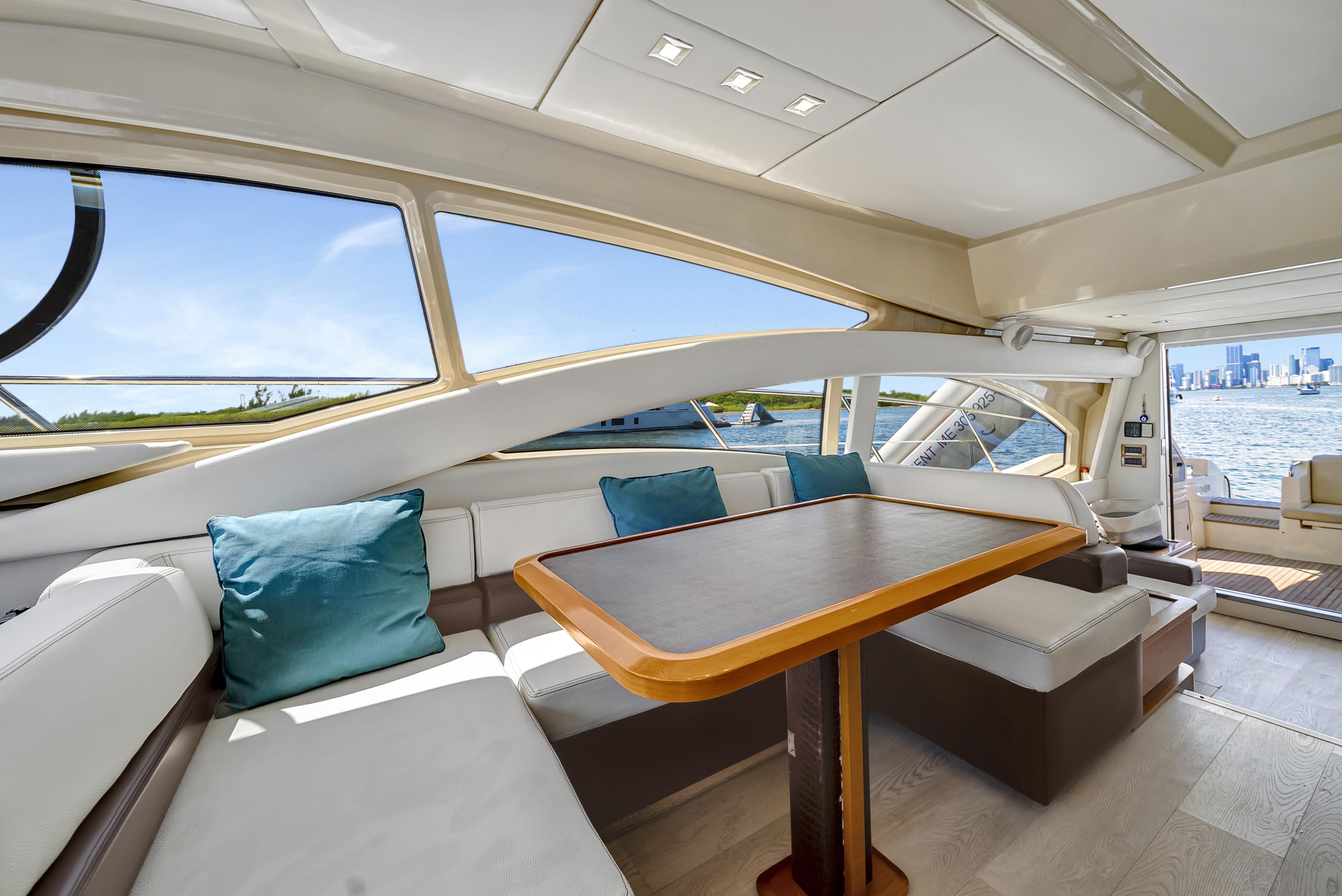 60 Feet Azimut S1