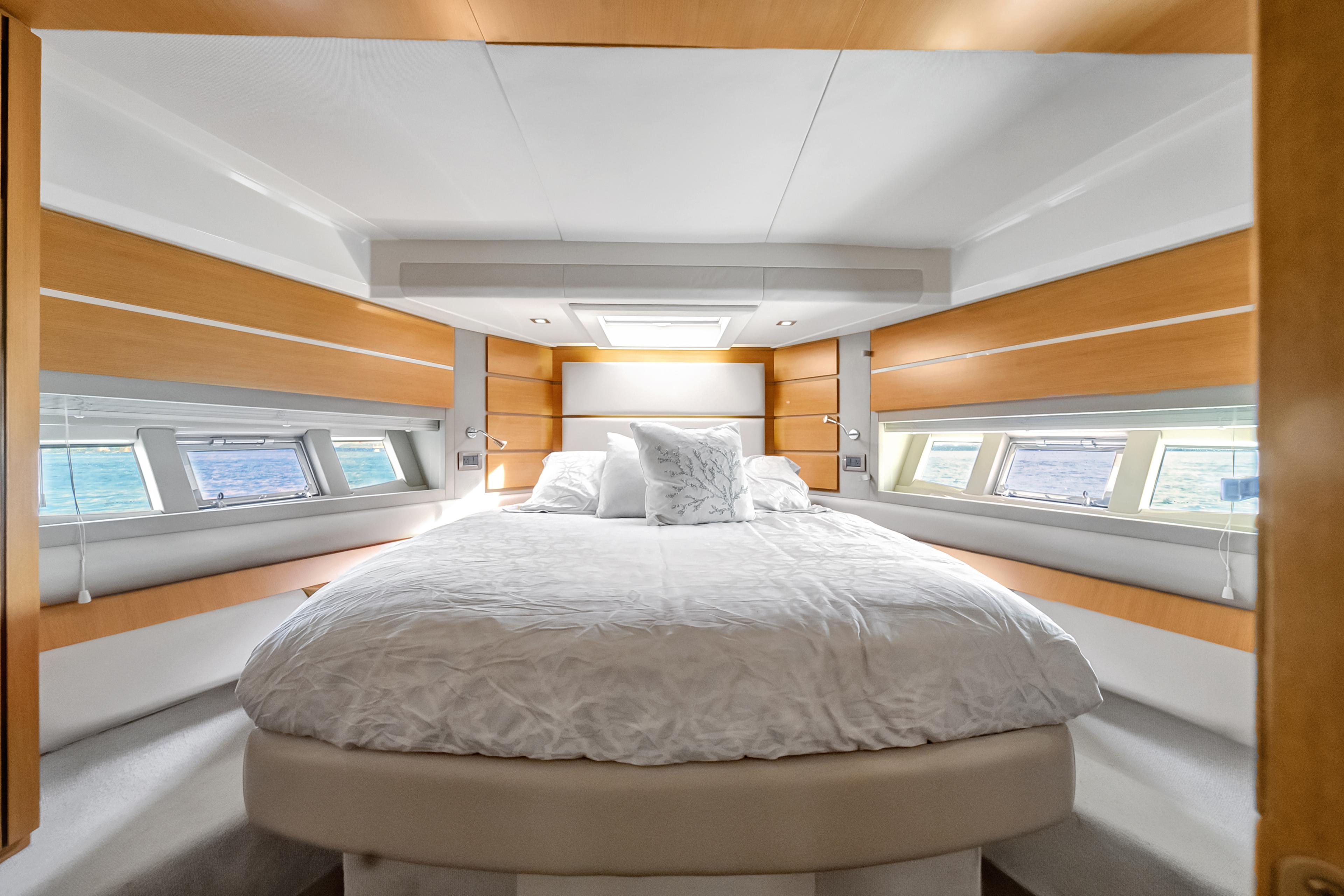 60 Feet Azimut S1