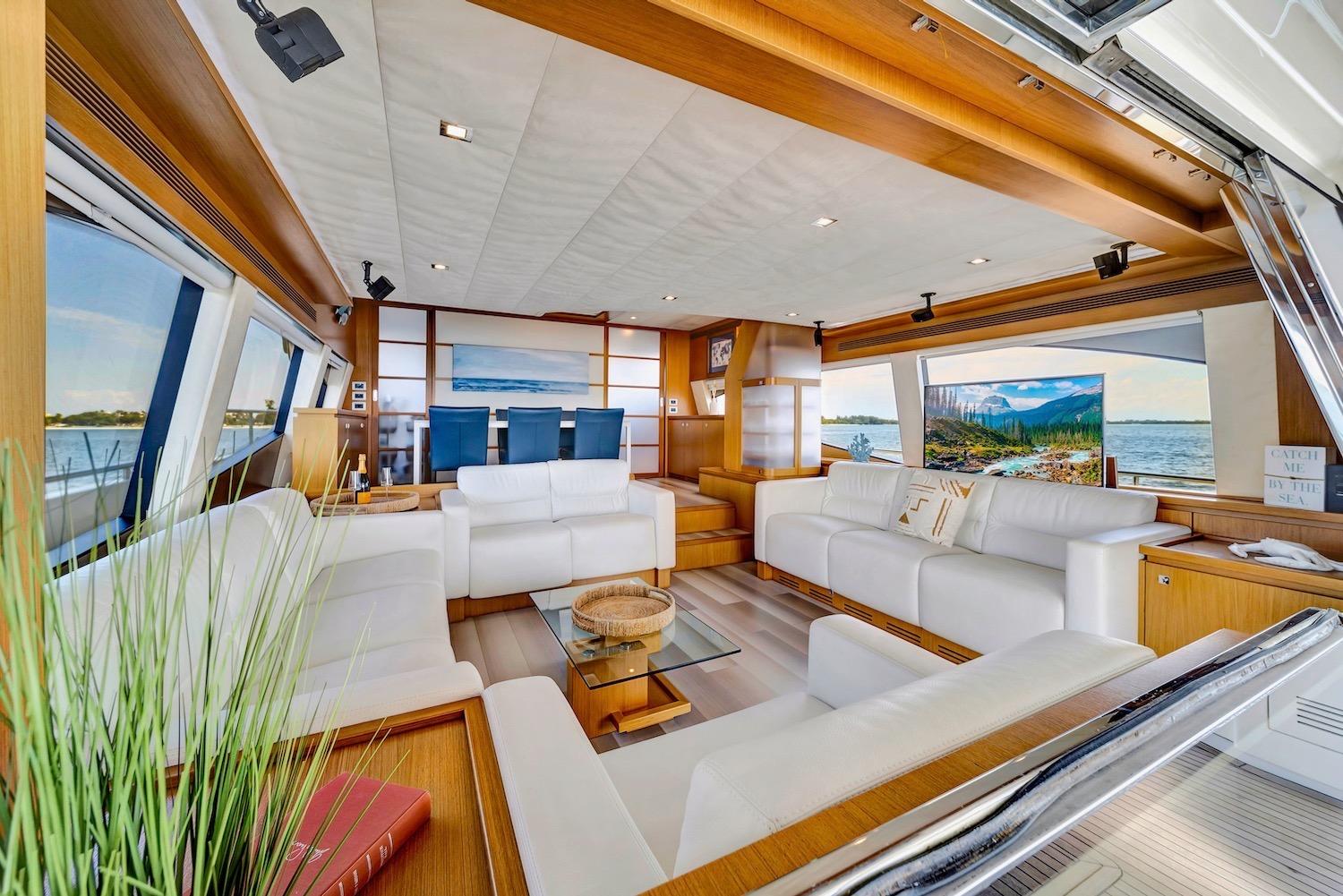 80 Feet Ferretti